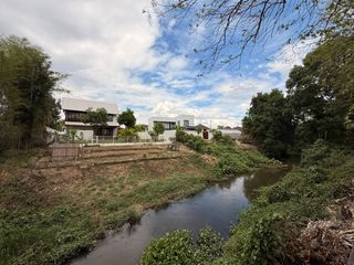 出售 4 卧室 独立屋 在 San Kamphaeng, Chiang Mai