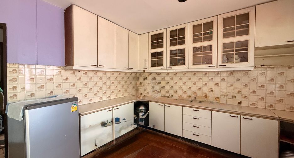 À vendre 4 chambres maison à San Kamphaeng, Chiang Mai