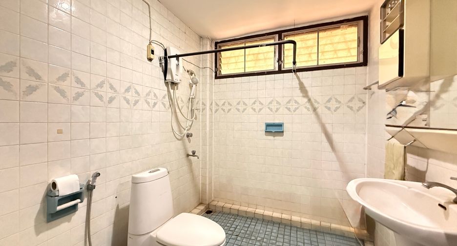 À vendre 4 chambres maison à San Kamphaeng, Chiang Mai