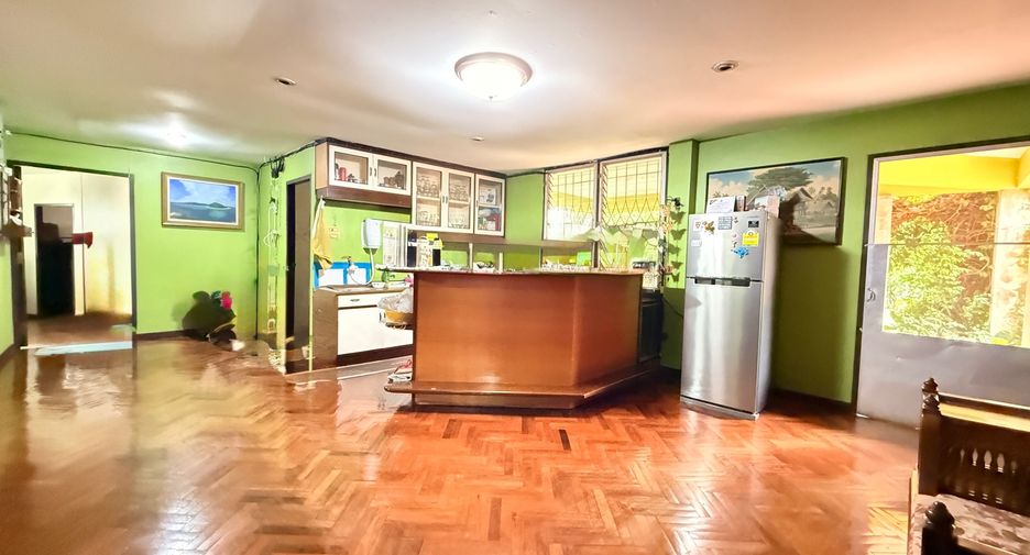 À vendre 4 chambres maison à San Kamphaeng, Chiang Mai