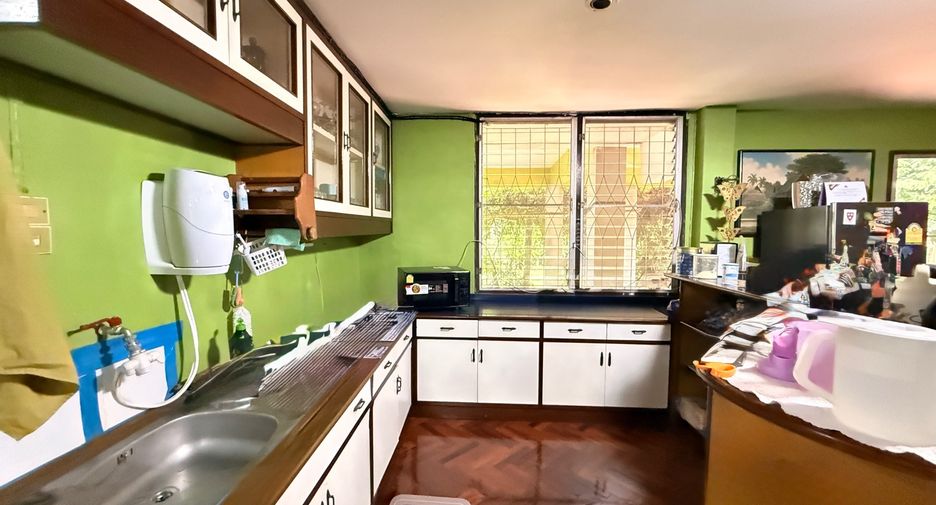 À vendre 4 chambres maison à San Kamphaeng, Chiang Mai