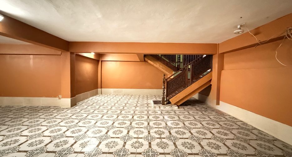 À vendre 4 chambres maison à San Kamphaeng, Chiang Mai