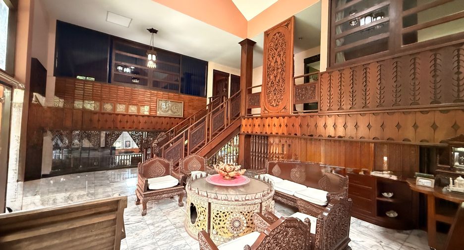 À vendre 4 chambres maison à San Kamphaeng, Chiang Mai
