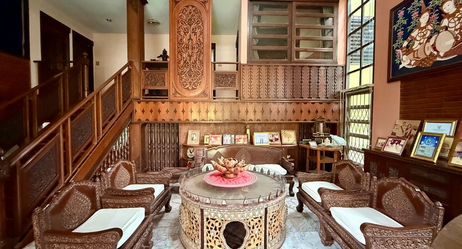 À vendre 4 chambres maison à San Kamphaeng, Chiang Mai