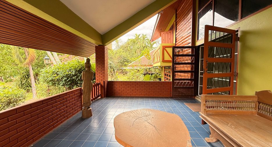 À vendre 4 chambres maison à San Kamphaeng, Chiang Mai