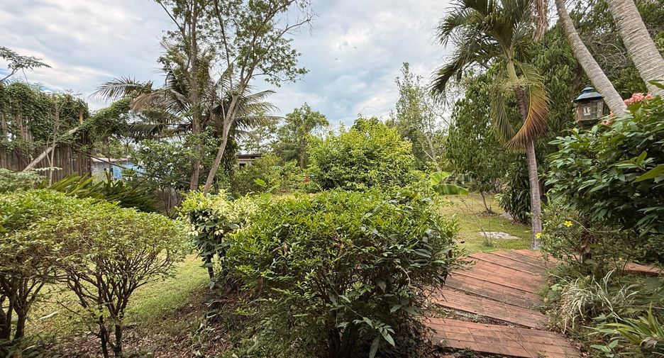 À vendre 4 chambres maison à San Kamphaeng, Chiang Mai