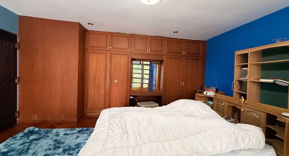 À vendre 4 chambres maison à San Kamphaeng, Chiang Mai