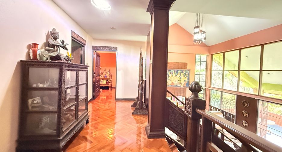 À vendre 4 chambres maison à San Kamphaeng, Chiang Mai