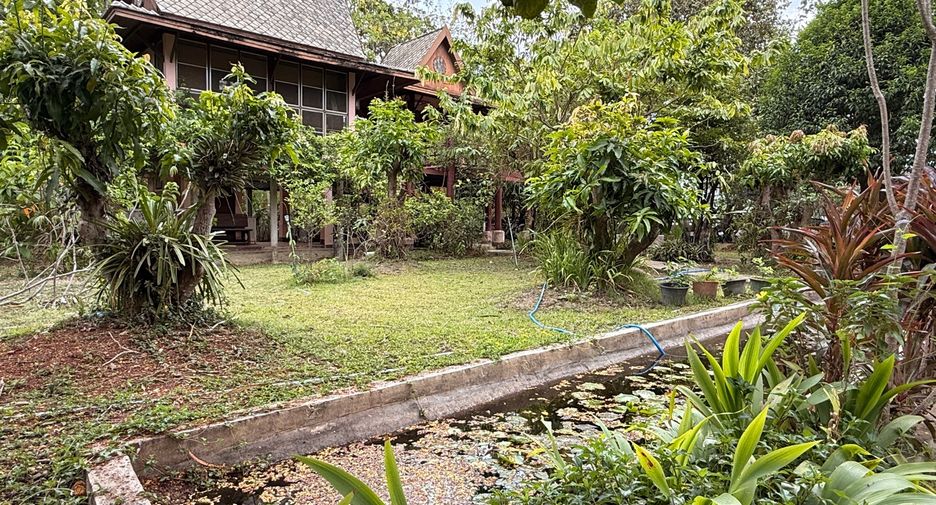 À vendre 4 chambres maison à San Kamphaeng, Chiang Mai