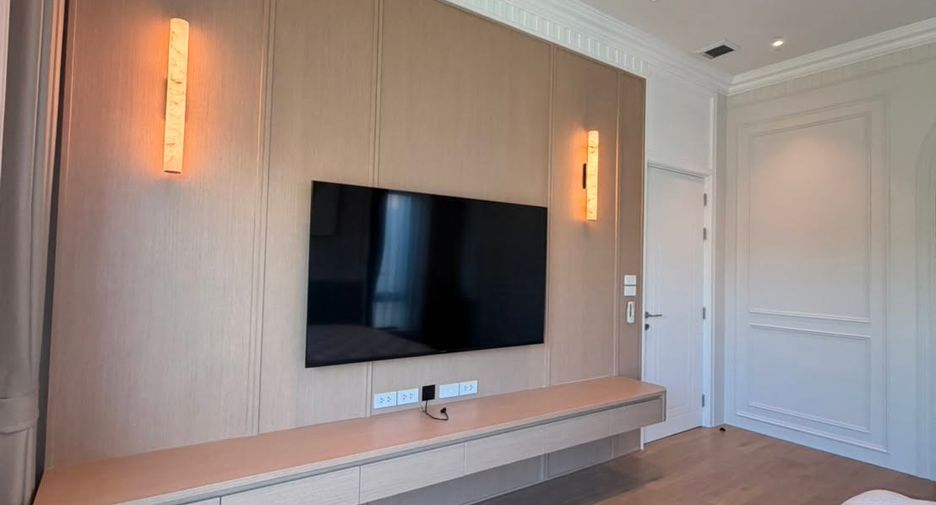 Casa en alquiler de 4 habitaciones en Saphan Sung, Bangkok