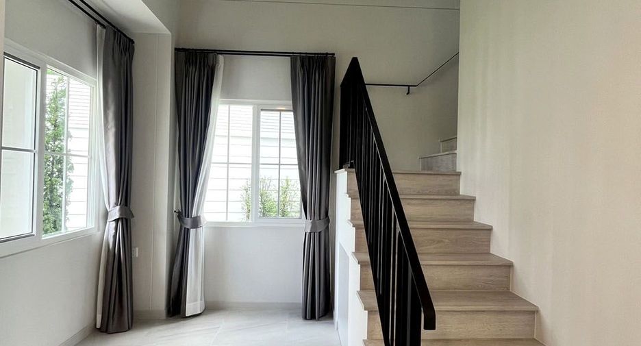 Haus zur Miete und zum Kauf mit 3 Zimmer in Mueang Chiang Mai, Chiang Mai