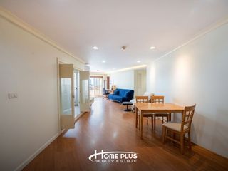 Condo en venta de 3 habitaciones en Yan Nawa, Bangkok