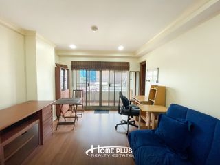 Condo en venta de 3 habitaciones en Yan Nawa, Bangkok