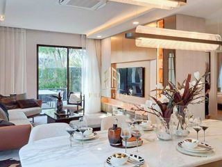 Casa en alquiler y en venta de 4 habitaciones en Bang Phli, Samut Prakan