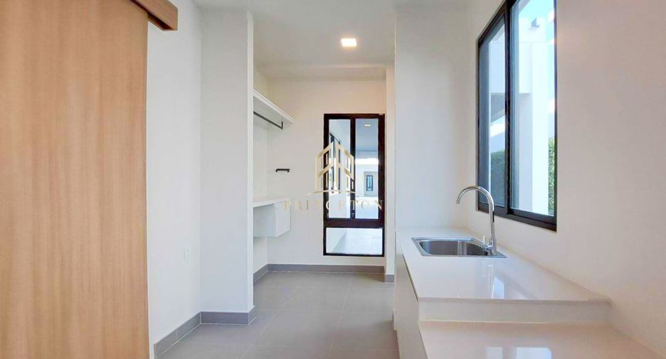 À louer et à vendre 4 chambres maison à Bang Phli, Samut Prakan