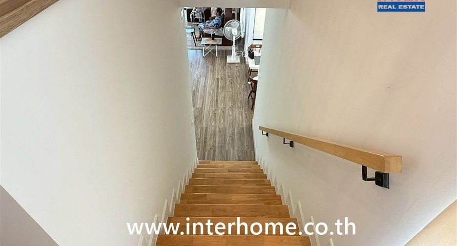 Casa en alquiler de 4 habitaciones en Bang Sao Thong, Samut Prakan