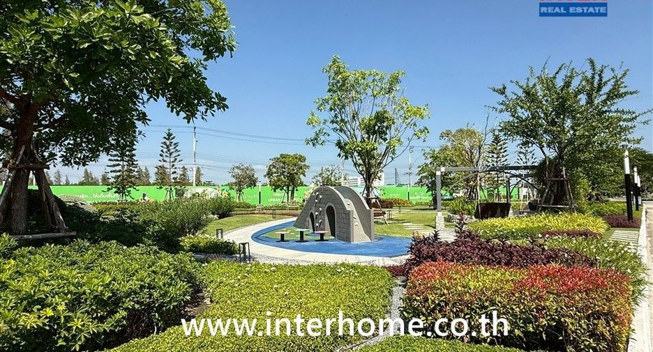 Casa en alquiler de 4 habitaciones en Bang Sao Thong, Samut Prakan