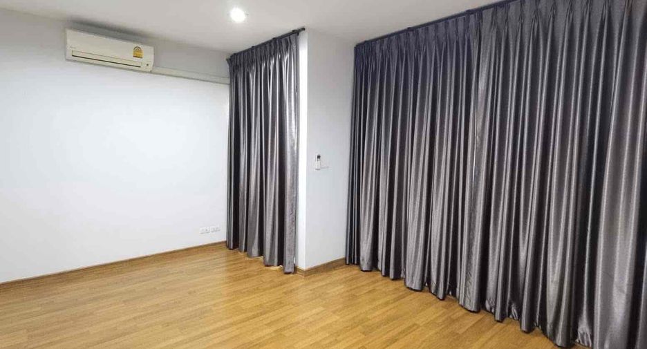 Reihenhaus zur Miete mit 3 Zimmer in Lam Luk Ka, Pathum Thani