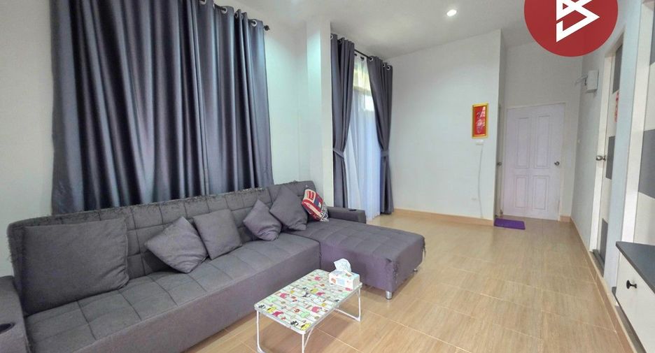 Casa adosada en venta de 2 habitaciones en Si Racha, Chonburi