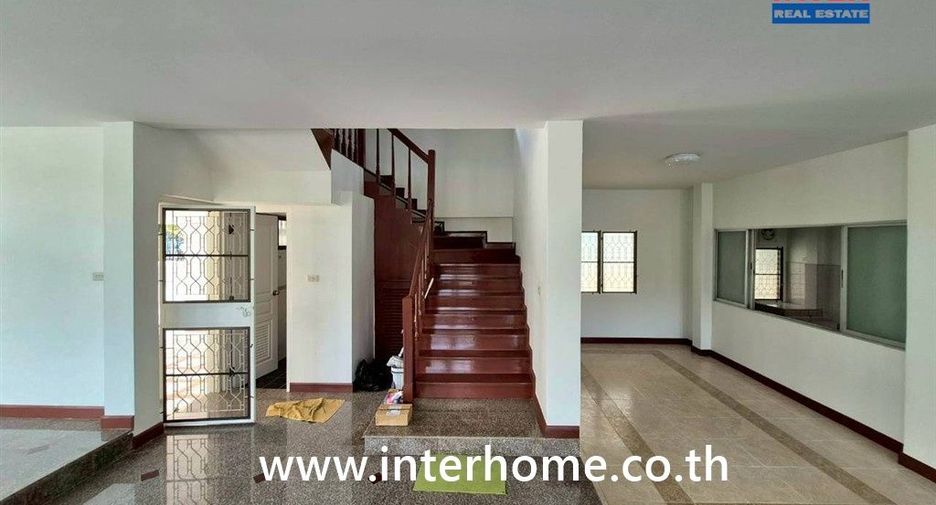Casa en venta de 4 habitaciones en Mueang Nonthaburi, Nonthaburi