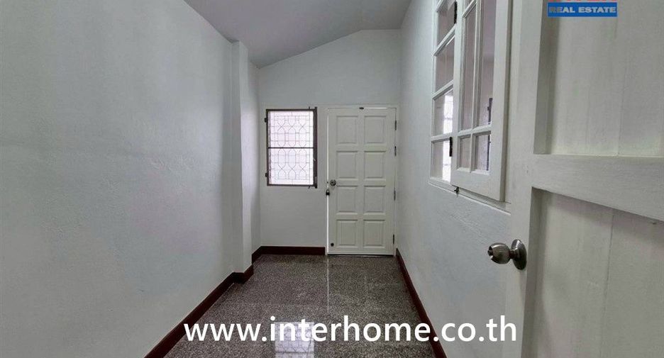 Casa en venta de 4 habitaciones en Mueang Nonthaburi, Nonthaburi