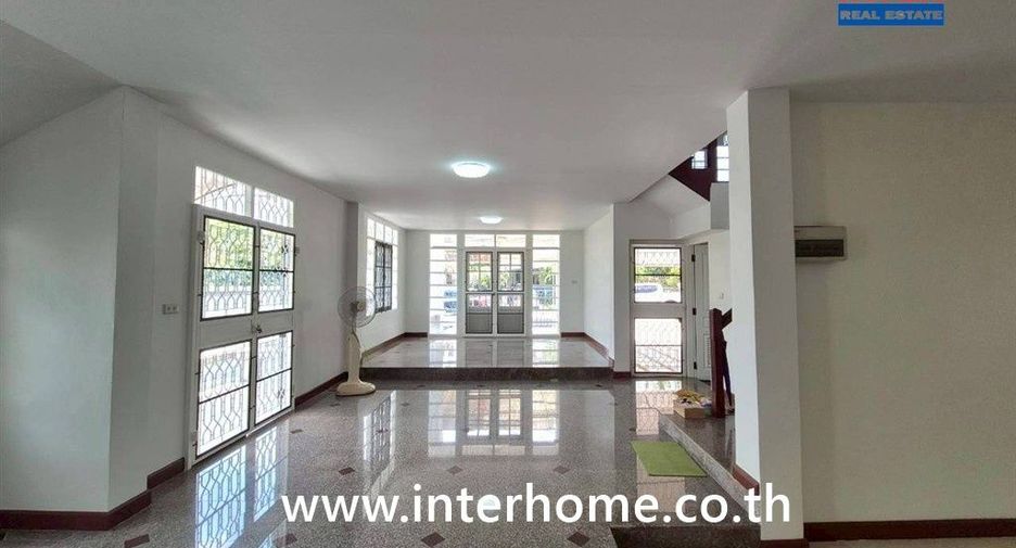 Casa en venta de 4 habitaciones en Mueang Nonthaburi, Nonthaburi