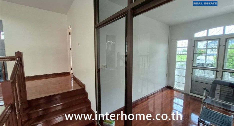 Casa en venta de 4 habitaciones en Mueang Nonthaburi, Nonthaburi