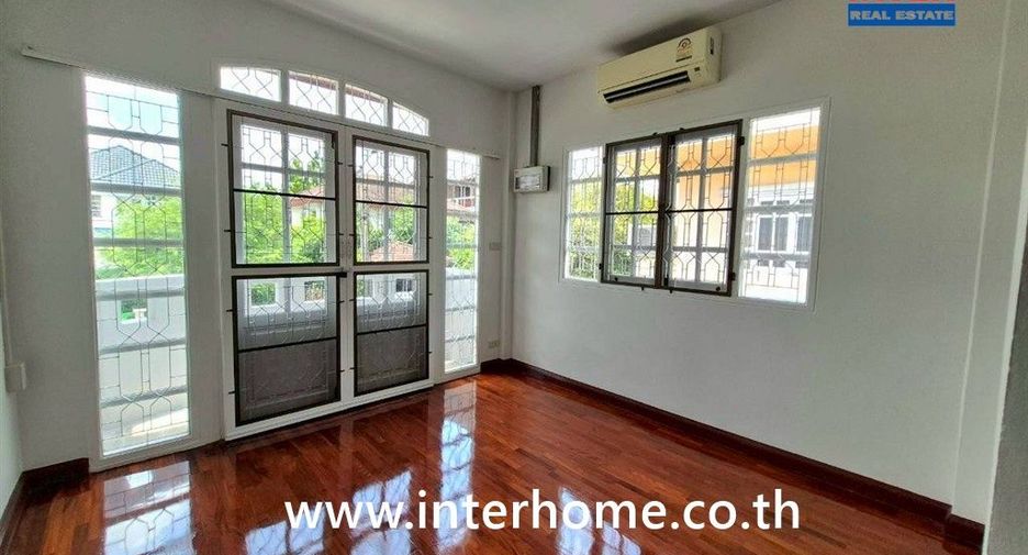 Casa en venta de 4 habitaciones en Mueang Nonthaburi, Nonthaburi