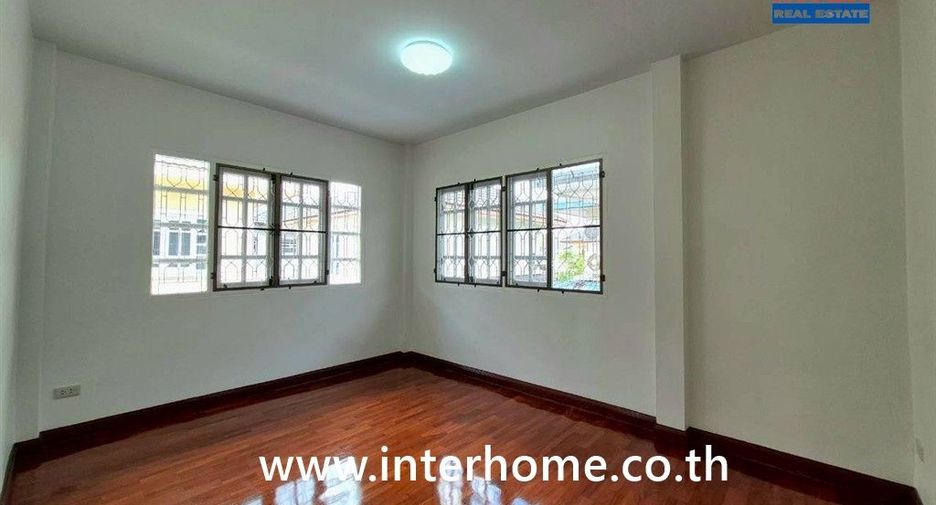 Casa en venta de 4 habitaciones en Mueang Nonthaburi, Nonthaburi