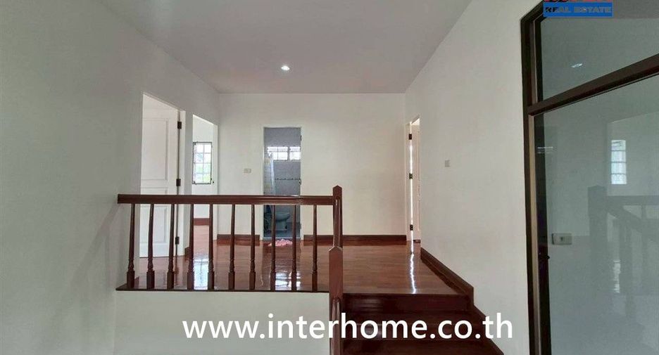 Casa en venta de 4 habitaciones en Mueang Nonthaburi, Nonthaburi
