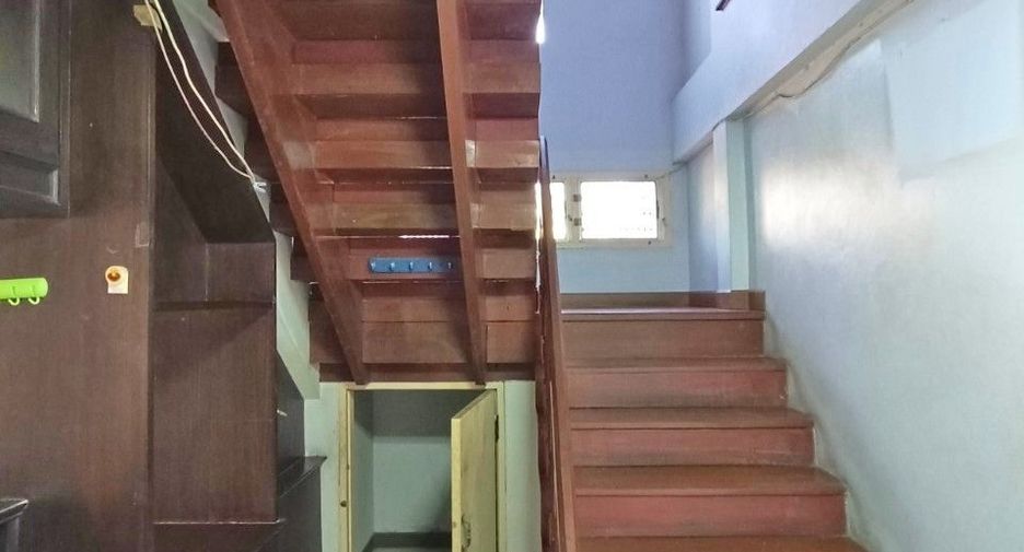 Casa en venta de 4 habitaciones en Saphan Sung, Bangkok