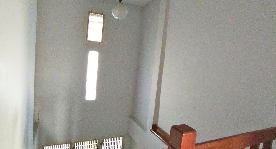 Casa en venta de 4 habitaciones en Saphan Sung, Bangkok