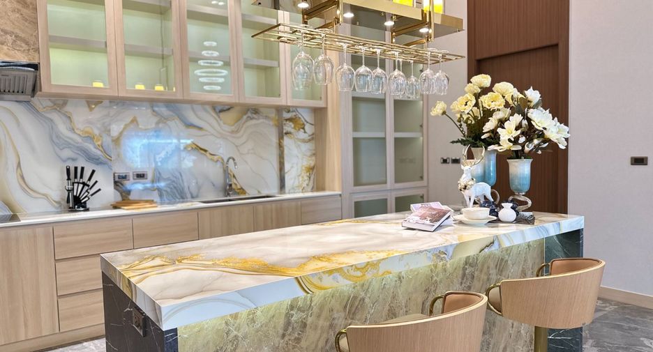 Villa zum Kauf mit 4 Zimmer in East Pattaya, Pattaya
