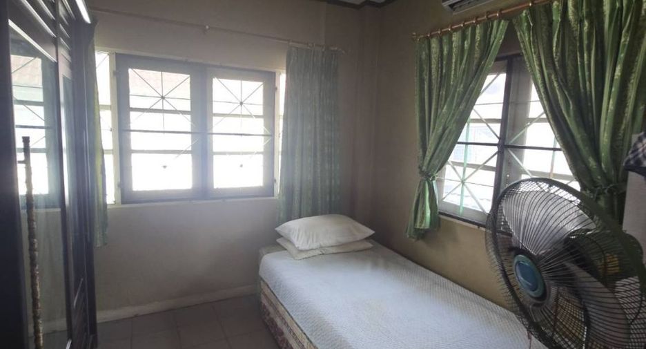For sale 4 bedrooms house in Mueang Samut Prakan, Samut Prakan