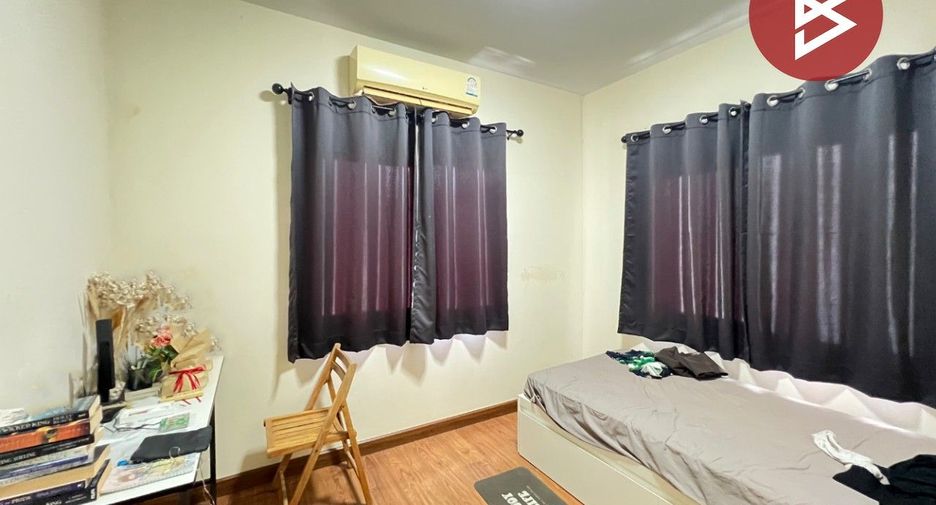Haus zum Kauf mit 4 Zimmer in Pak Kret, Nonthaburi