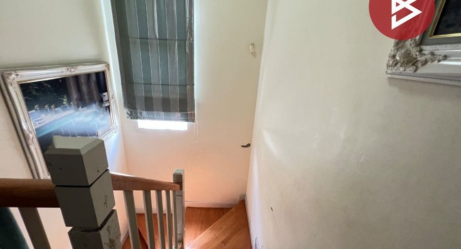 Haus zum Kauf mit 4 Zimmer in Pak Kret, Nonthaburi