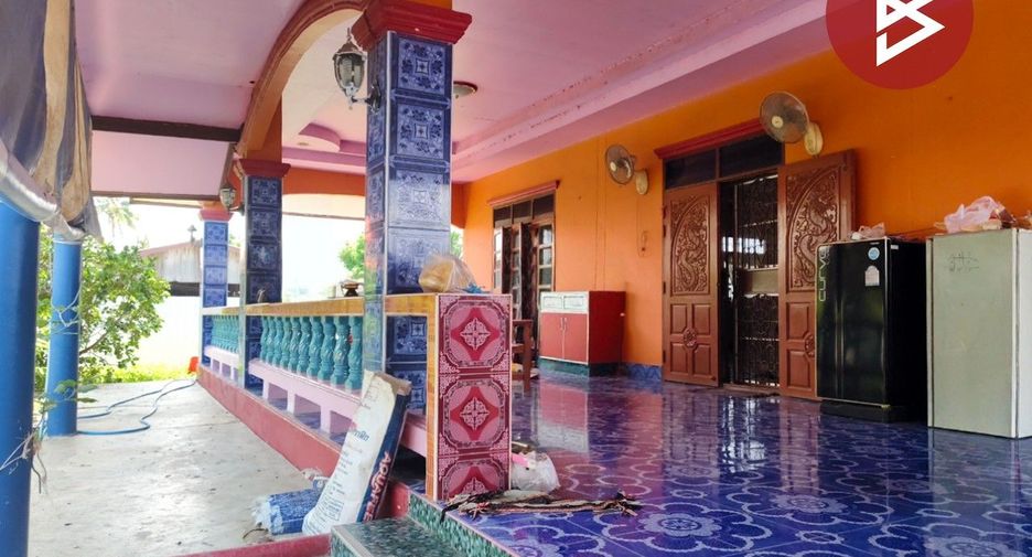 For sale 4 bedrooms house in Nakhon Chai Si, Nakhon Pathom
