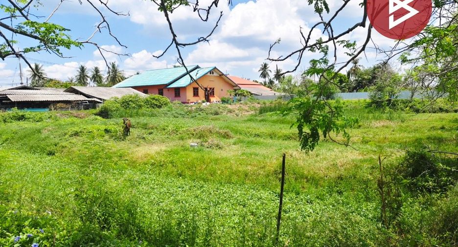 For sale 4 bedrooms house in Nakhon Chai Si, Nakhon Pathom
