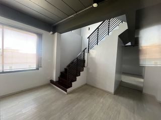 出租 和 出售 12 卧室 独立屋 在 Phra Khanong, 曼谷