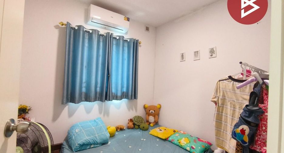 Casa adosada en venta de 4 habitaciones en Bang Phli, Samut Prakan