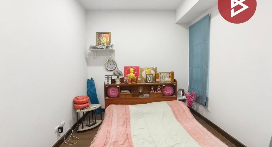 Casa adosada en venta de 4 habitaciones en Bang Phli, Samut Prakan