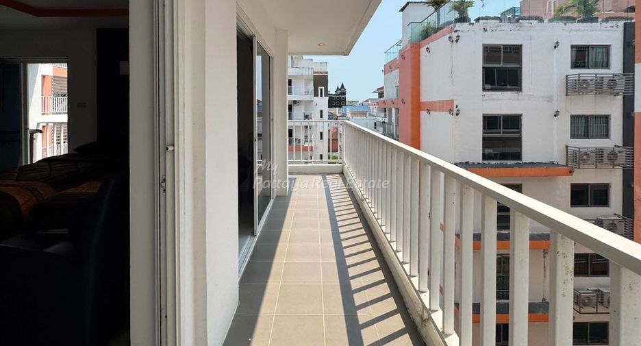 For sale studio condo in Pratumnak, Pattaya