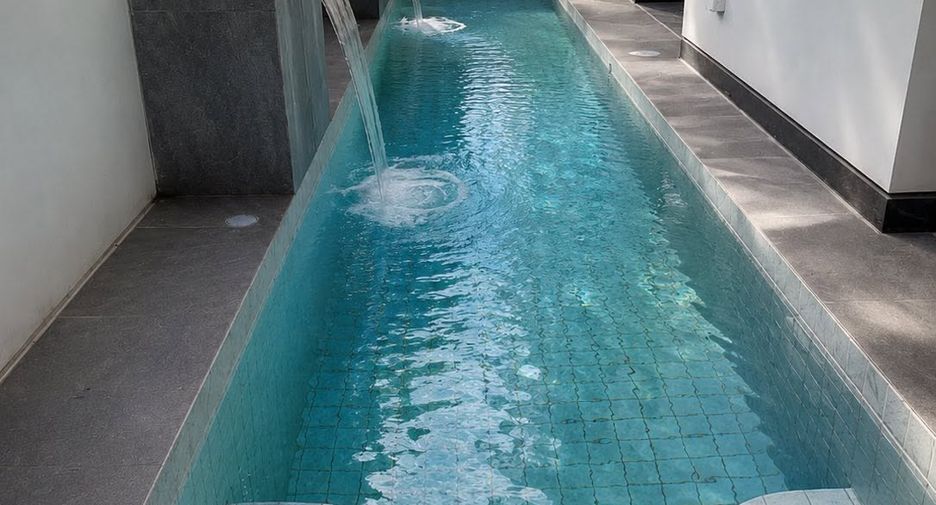 Casa en alquiler de 6 habitaciones en Bang Phli, Samut Prakan