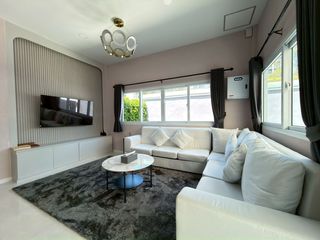 出租 4 卧室 别墅 在 Bang Lamung, Chon Buri