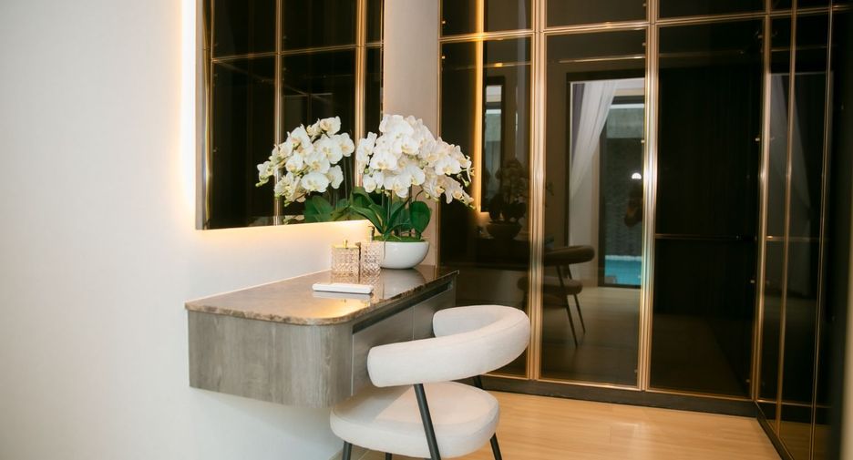 For sale 4 bedrooms villa in East Pattaya, Pattaya
