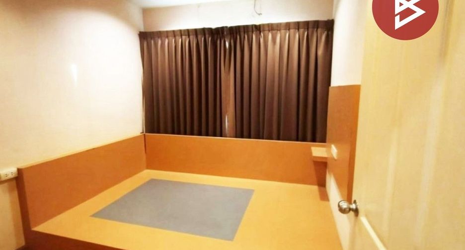 À vendre 3 chambres maison de ville à Bang Phli, Samut Prakan