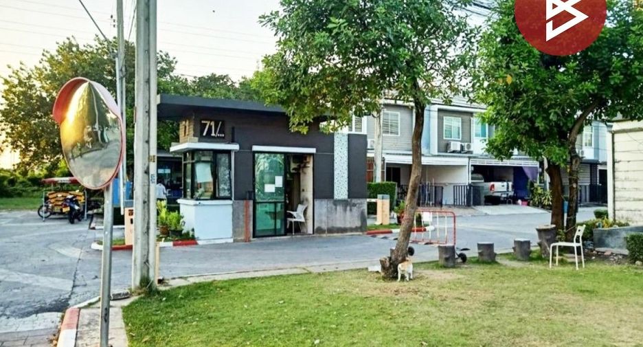 À vendre 3 chambres maison de ville à Bang Phli, Samut Prakan