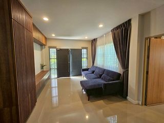 ให้เช่า และ ขาย 4 ห้องนอน บ้านเดี่ยว ใน ศรีราชา, ชลบุรี