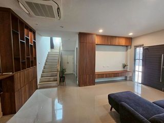 ให้เช่า และ ขาย 4 ห้องนอน บ้านเดี่ยว ใน ศรีราชา, ชลบุรี