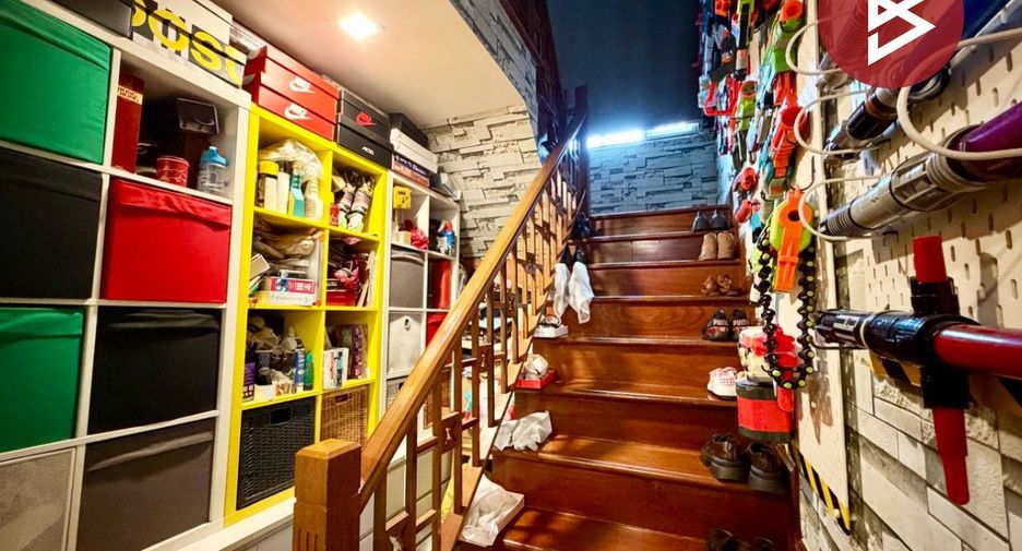 For sale 3 bedrooms house in Bang Phli, Samut Prakan